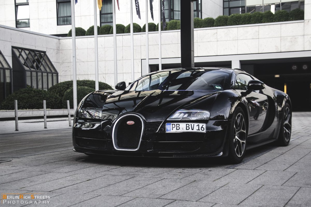 Bugatti Veyron 16.4 Grand Sport Vitesse spotted in Berlin — BerlinRichStreets